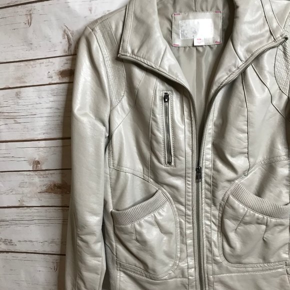 Xhilaration Cream Faux Leather Jacket - Picture 5 of 8